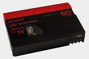 Cassettes MiniDV (taille S) et DV (taille L) : les différences - MesK7